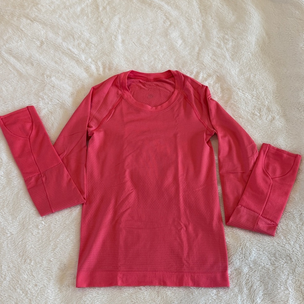 Lululemon Swiftly Tech Long Sleeve Race Length